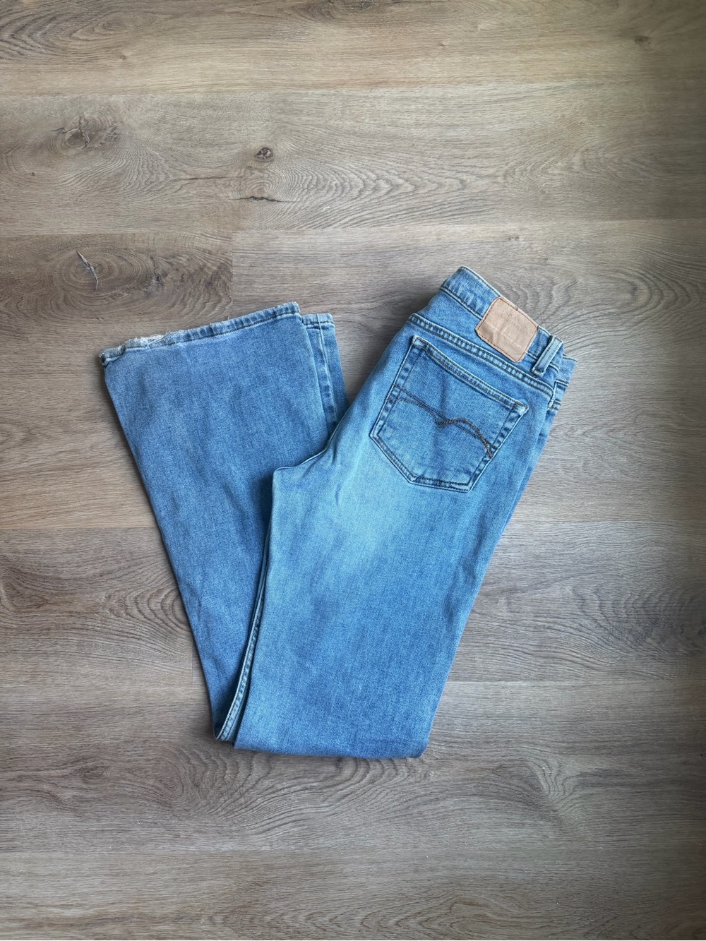 American Eagle Y2K Women’s Boot Cut Jeans (32x32) Low Rise Distressed